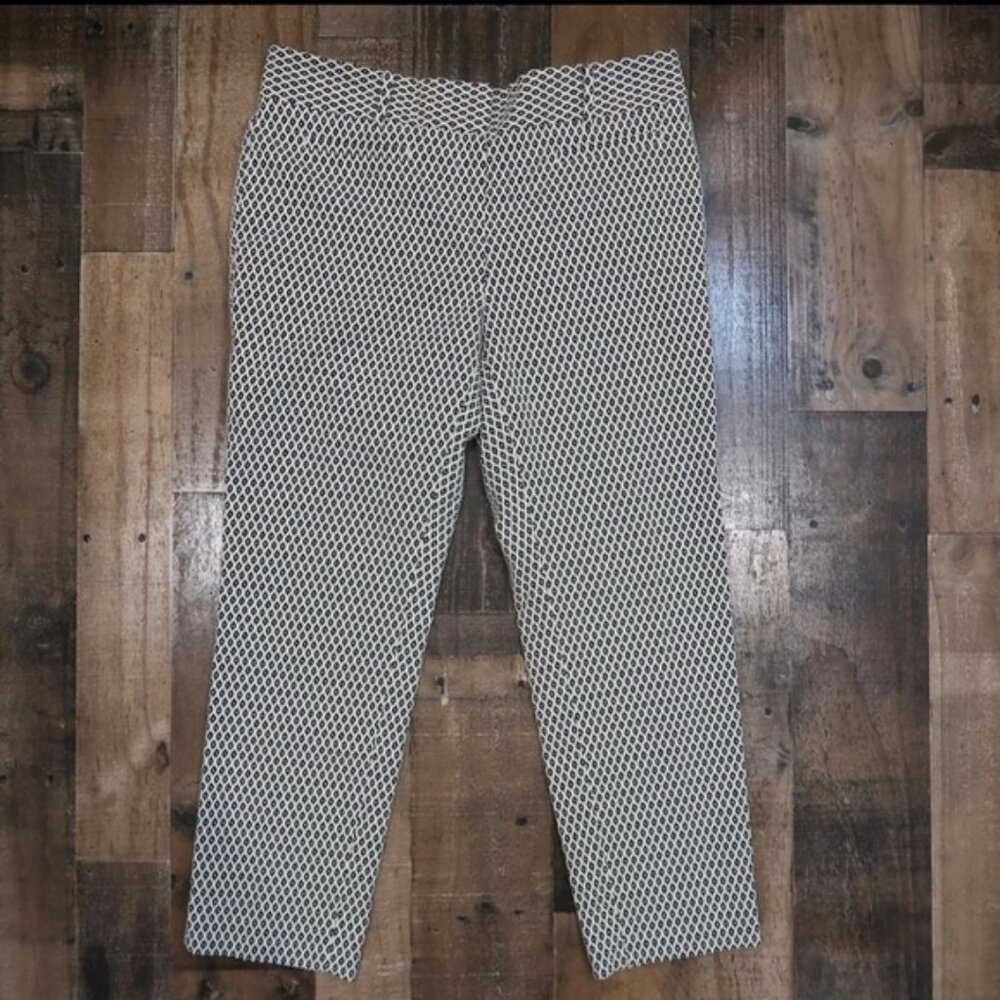 Ann Taylor Devin Cropped Leg Size 8 Black Patterned Dress Pants Textured